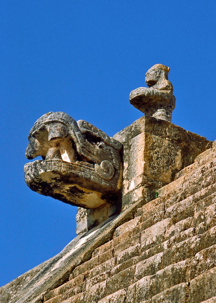 CHICHEN stair sculpt vert