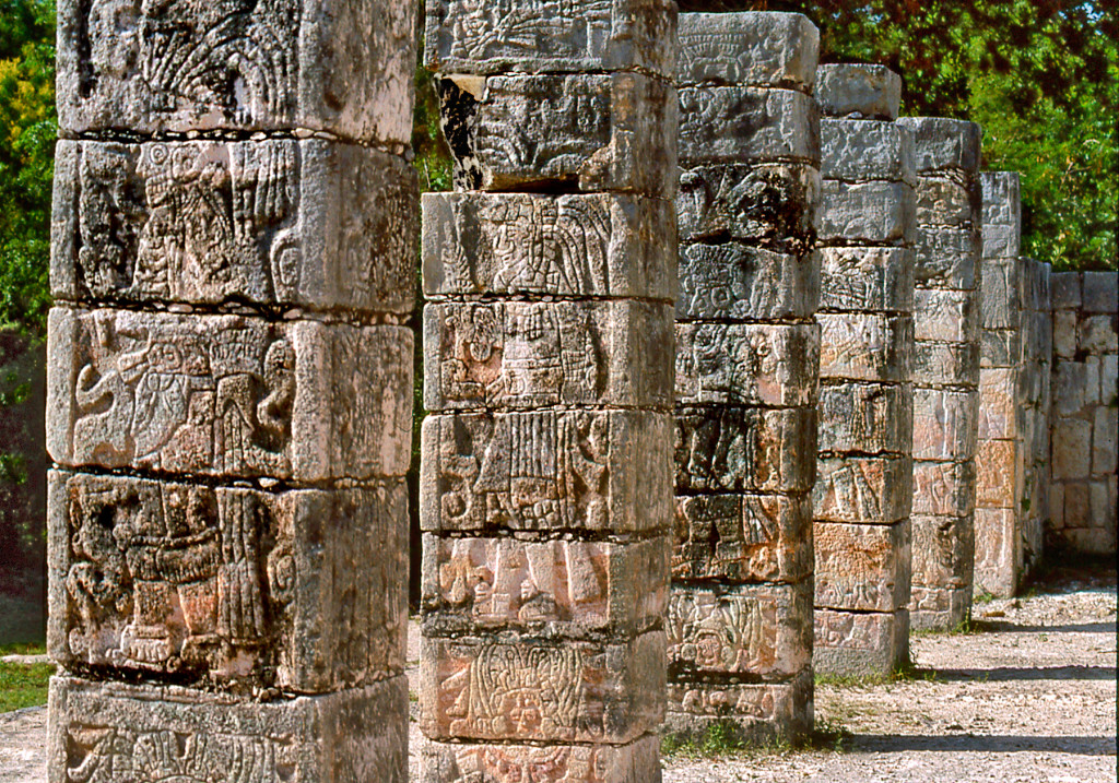 CHICHEN temple warriors pillars
