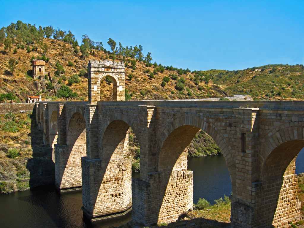 2 Alcantara REV Bridge