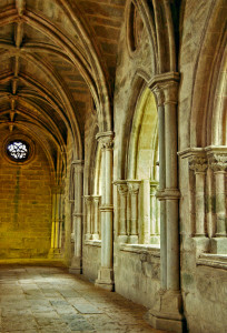 4 EVORA Cloister Inside